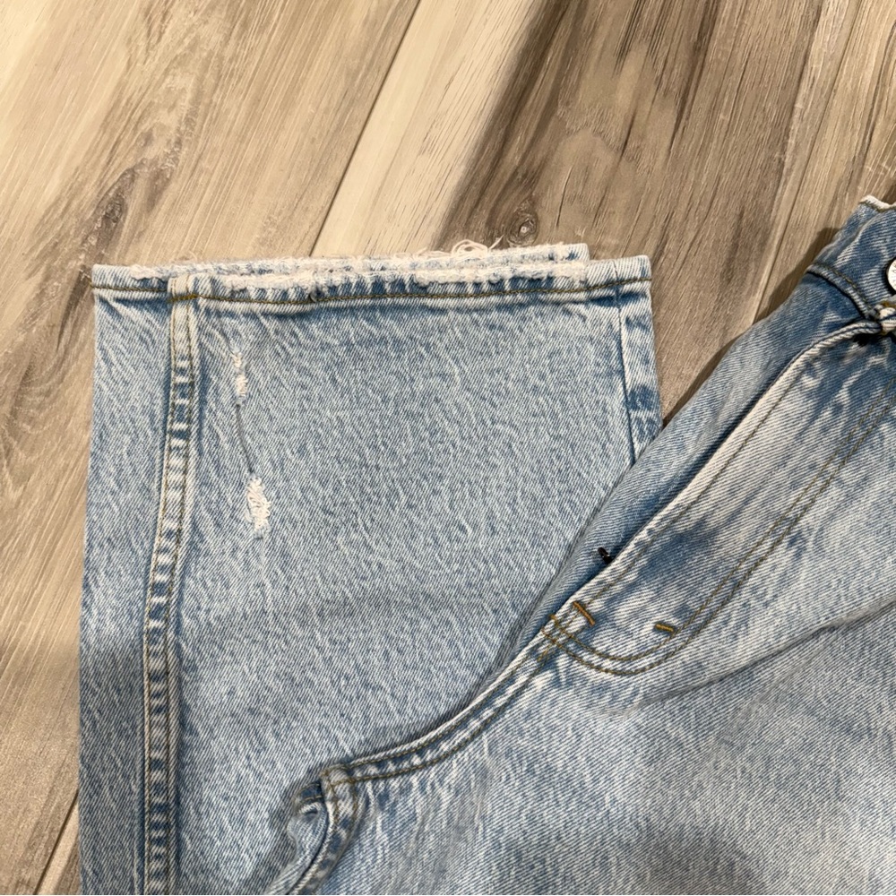 Abercrombie & Fitch The 90s Straight jeans in the Curve Love fit - Picture 8 of 8